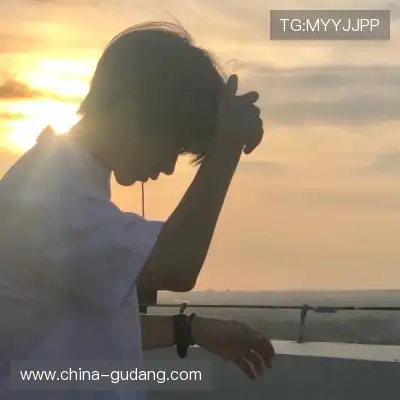 万瑛羚